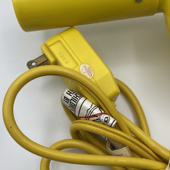 Conair Pro Yellow Bird Hair Dryer #YB075W works - 4 hot and cold settings- VIDEO - Picture 5 of 8